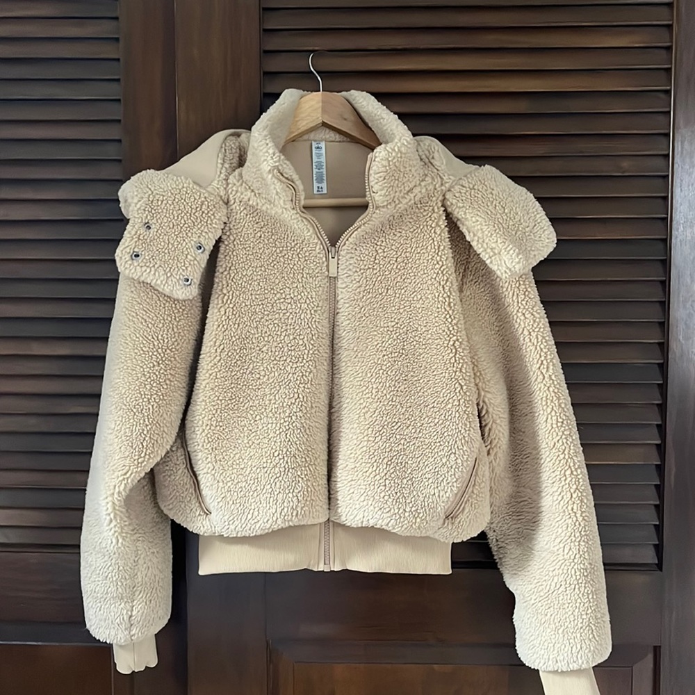 Alo yoga Sherpa jacket